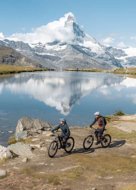 two mountain bikers in Zermatt