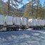 Die "Omega 4" Kabinen beim Umschlagplatz in Täsch | © Zermatt Bergbahnen AG Eingepackte Omega 4 Kabinen auf Lastwagen | © Zermatt Bergbahnen AG